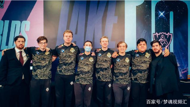 古江彩佳在 古江彩佳在